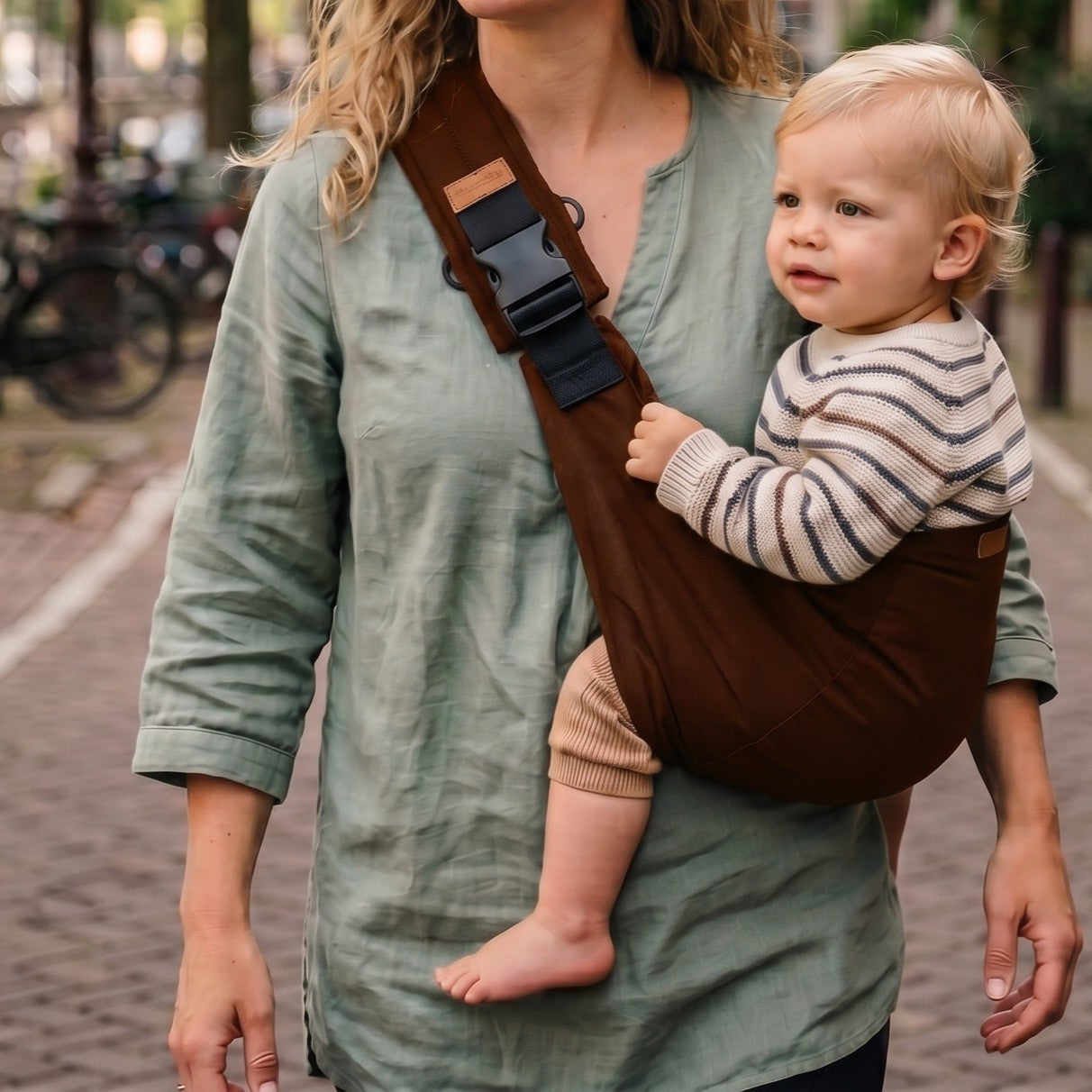BabyCarry™ Verstelbare draagzak - Handen vrij. Baby dichtbij. | Geschikt van 4,5 kg tot 20 kg